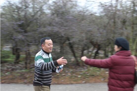市城開投公司工會舉辦“慶元旦、迎新年”全民健身戶外活動